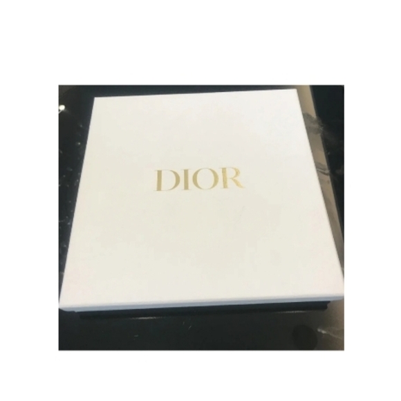Rare!Dior Silk Scarf- Cream and Gold Granville- Limited Edition Color - Picture 4 of 4